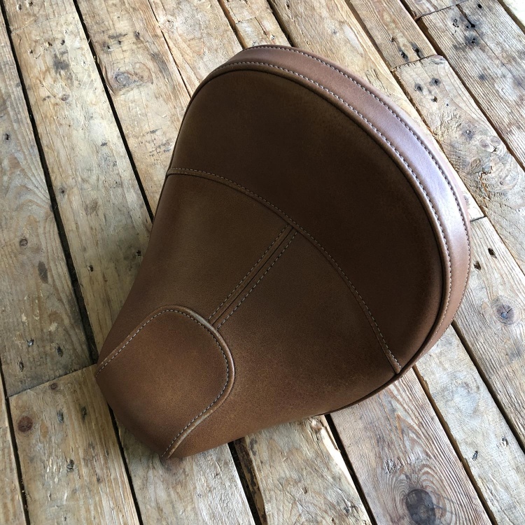 Indian Scout rider's solo seat (desert tan)